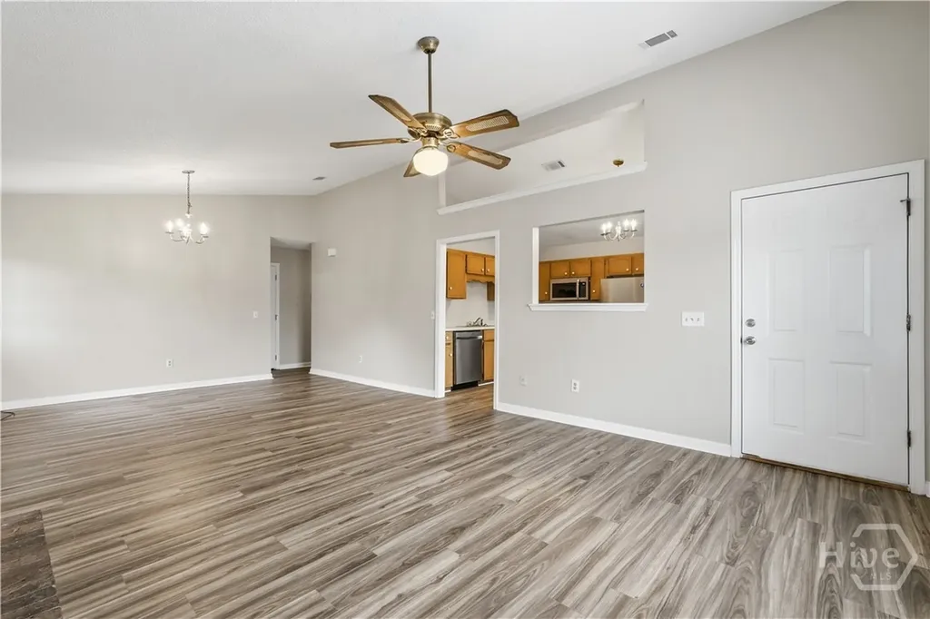735 Kadi Lane Hinesville GA 31313