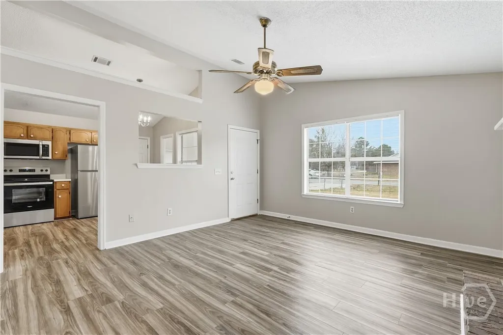735 Kadi Lane Hinesville GA 31313
