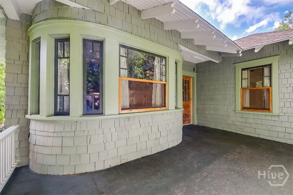 215 E 45th Street Savannah GA 31405