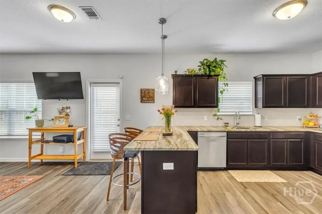 276 Bright Leaf Circle Hinesville GA 31313