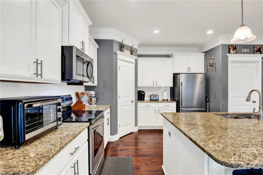 100 Wicklow Drive Richmond Hill GA 31324