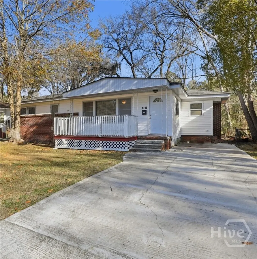 1710 E 59th Street Savannah GA 31404