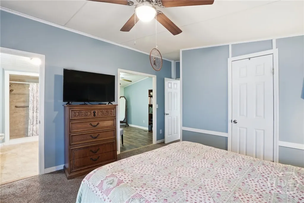 124 Edgewater Drive Bloomingdale GA 31302
