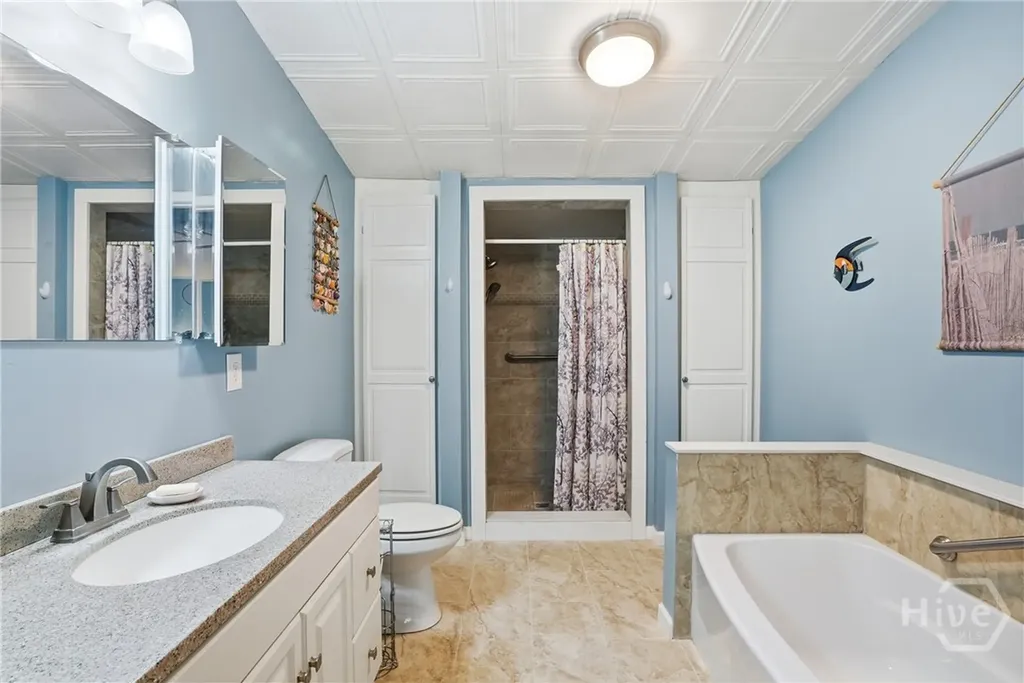 124 Edgewater Drive Bloomingdale GA 31302