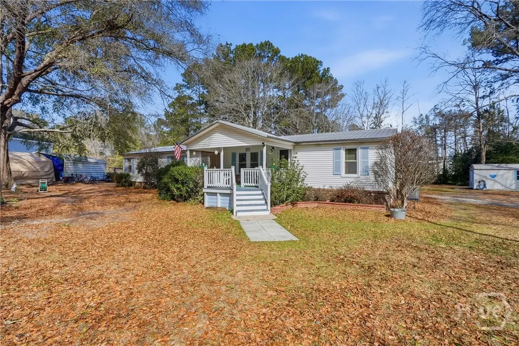 124 Edgewater Drive Bloomingdale GA 31302