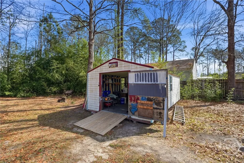 124 Edgewater Drive Bloomingdale GA 31302