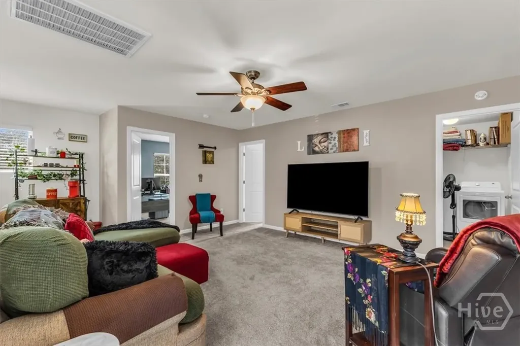2 Crest View Circle Pooler GA 31322