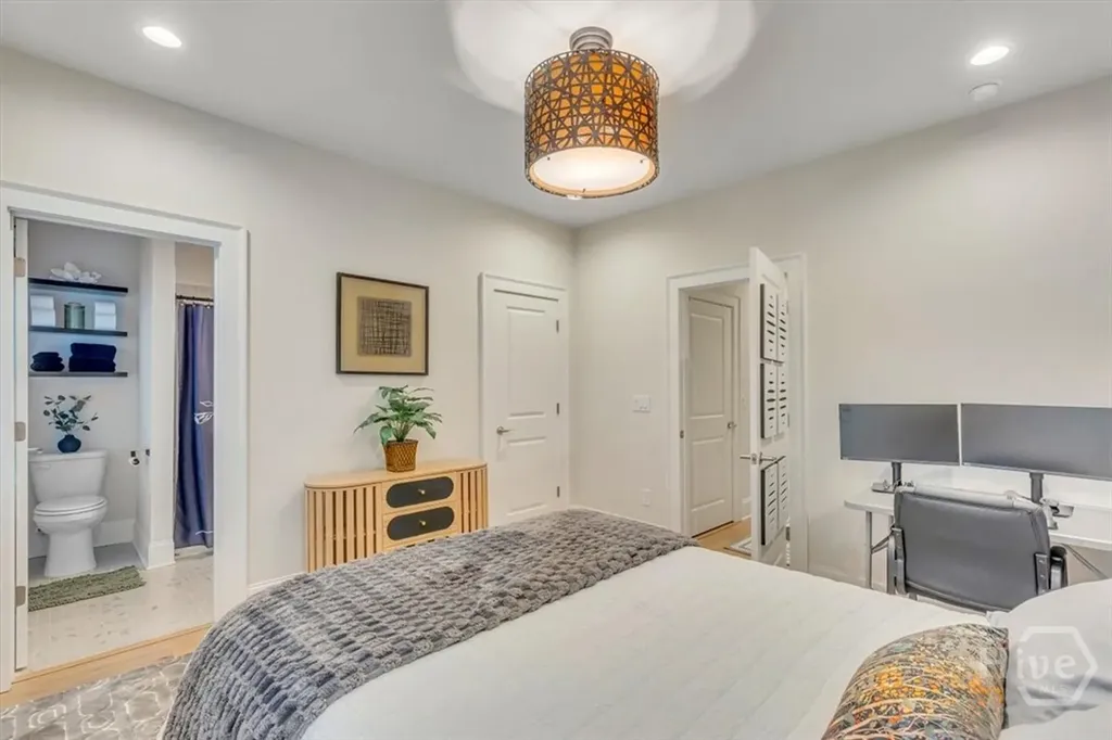 356 Eastern Wharf Avenue Savannah GA 31401