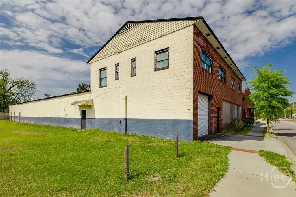 2027 E Gwinnett Street Savannah GA 31404