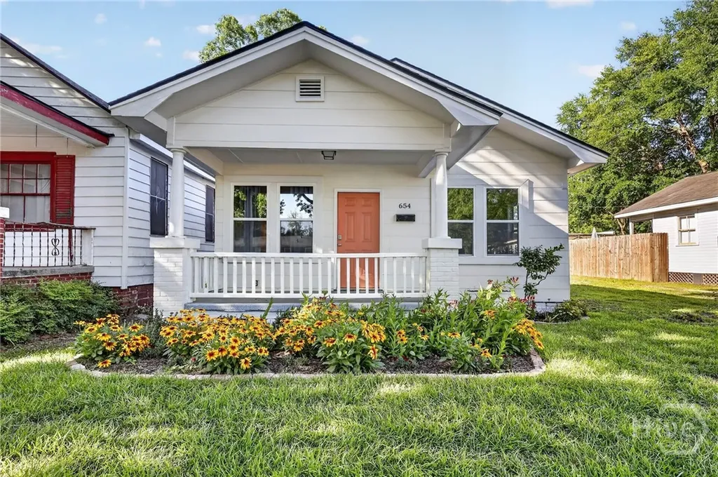 654 E 34th Street Savannah GA 31401