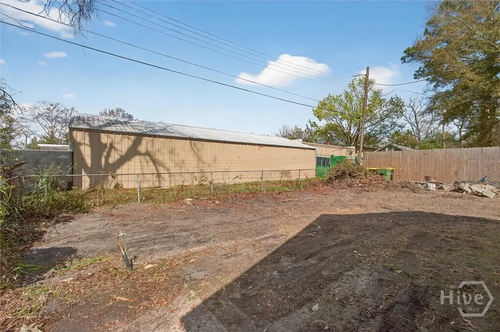 654 E 34th Street Savannah GA 31401