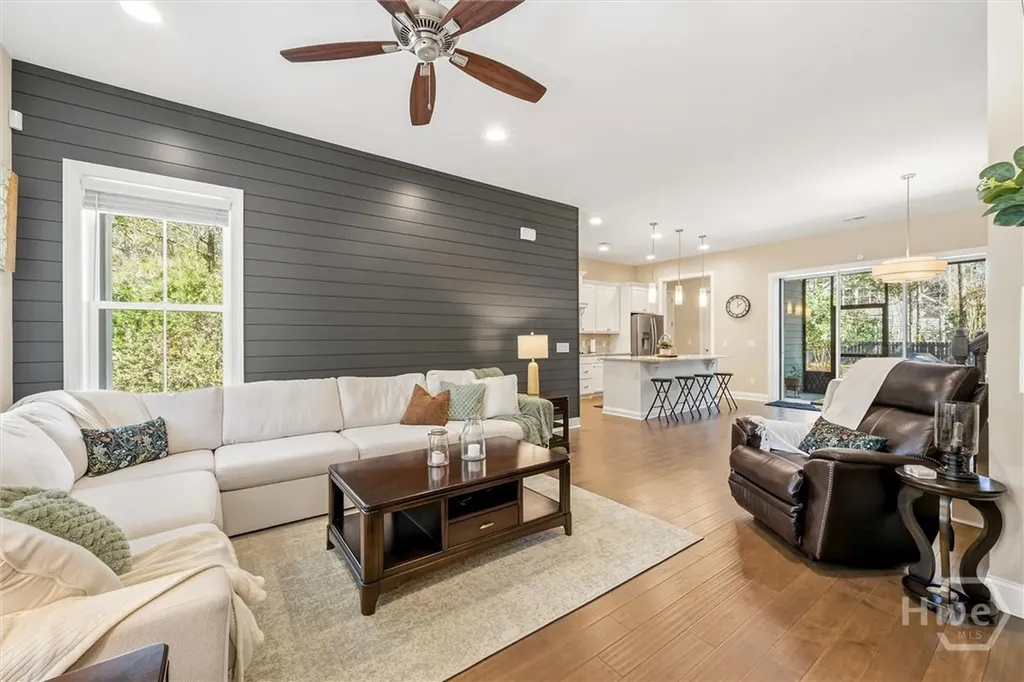 310 W Blackjack Oak Drive Richmond Hill GA 31324