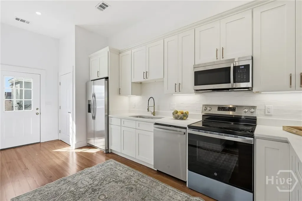 203 E 39th Street Savannah GA 31401