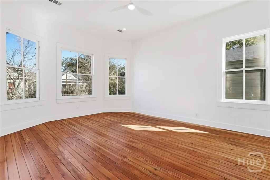 203 E 39th Street Savannah GA 31401