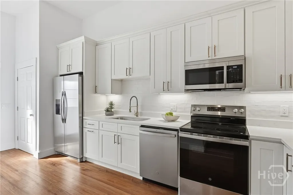 203 E 39th Street Savannah GA 31401