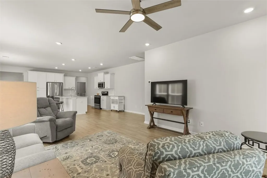 126 Holloway Hill Pooler GA 31322