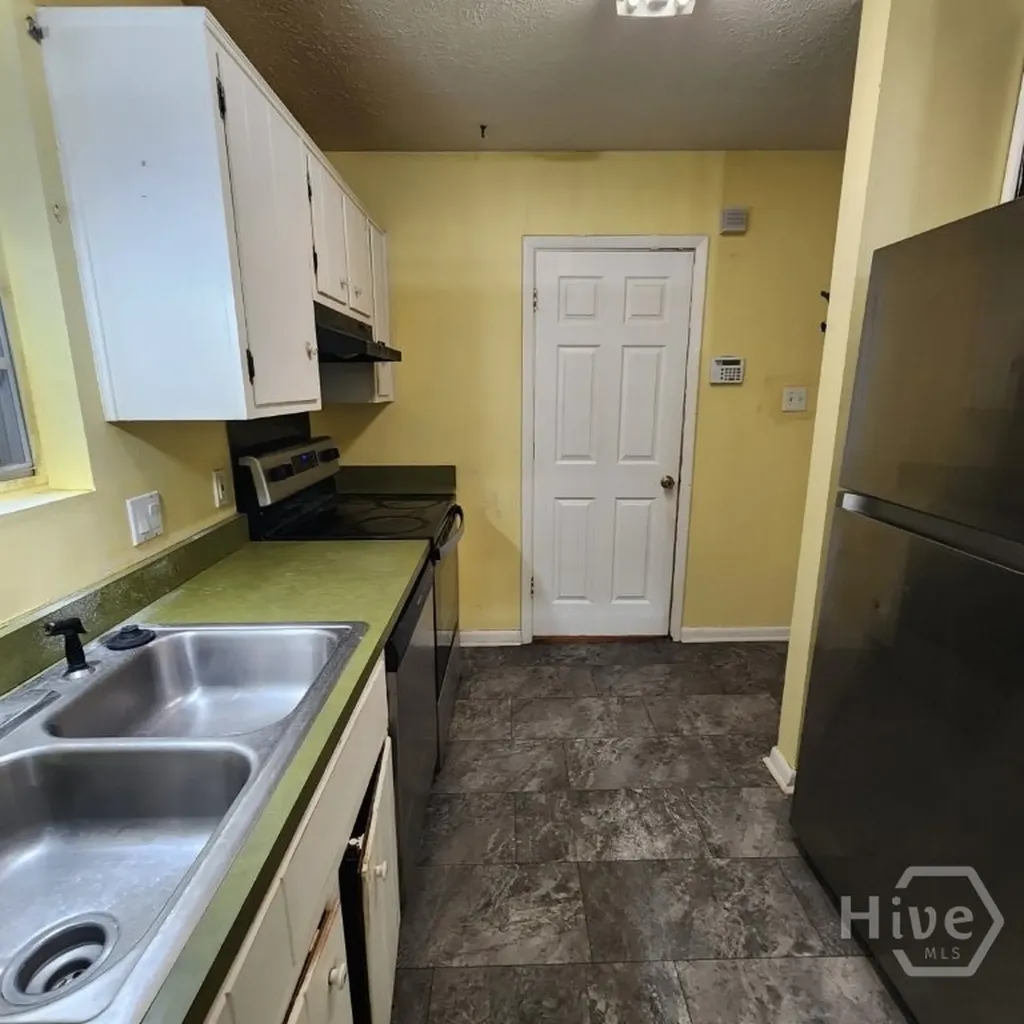 23 Canterbury Circle Savannah GA 31419