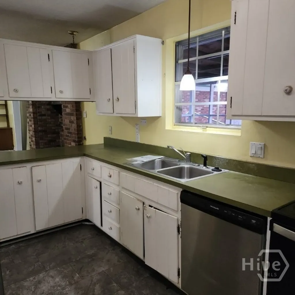 23 Canterbury Circle Savannah GA 31419
