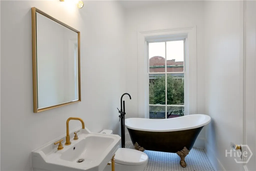 315 W Bolton Street Savannah GA 31401
