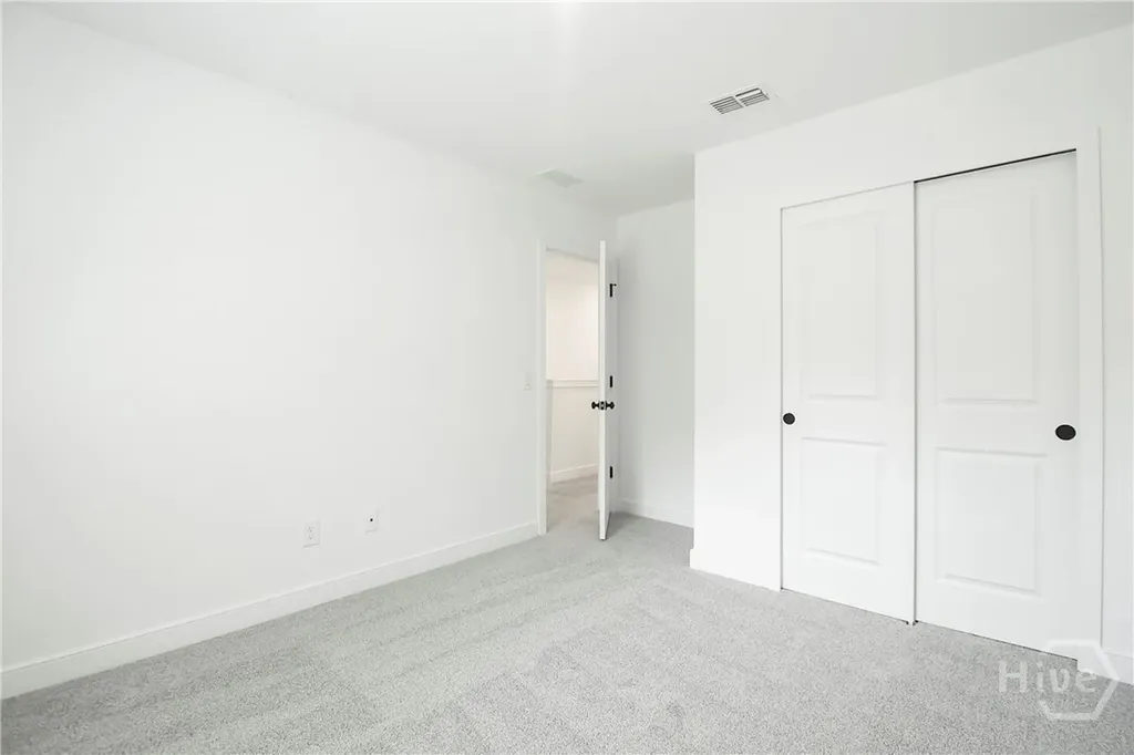 302 Kingswood Circle Savannah GA 31302