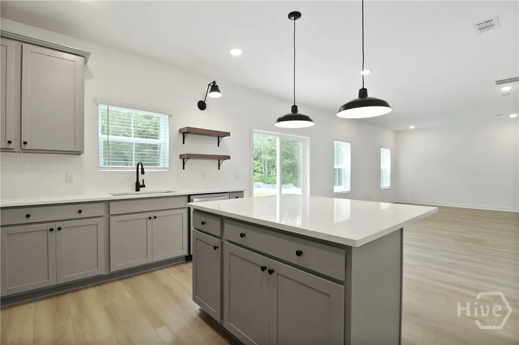 302 Kingswood Circle Savannah GA 31302