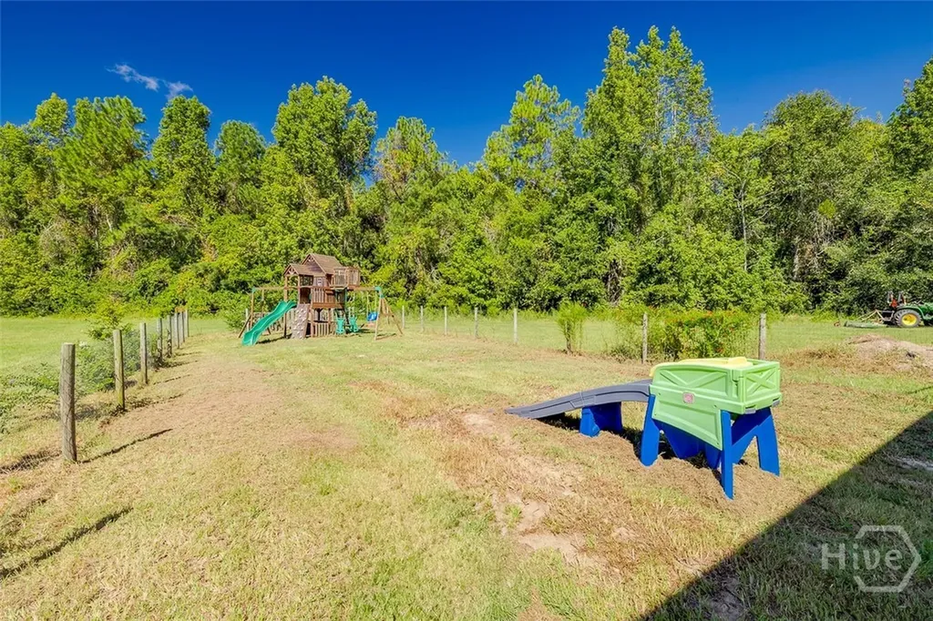 215 Lorenzo Hurst Road Springfield GA 31329