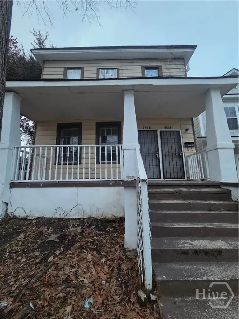 1207 E Bolton Street Savannah GA 31404