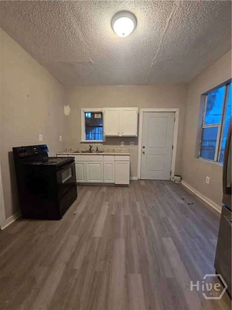 1207 E Bolton Street Savannah GA 31404