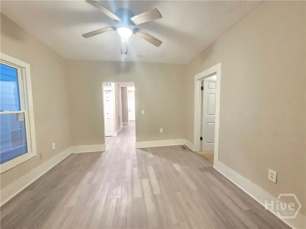 1207 E Bolton Street Savannah GA 31404