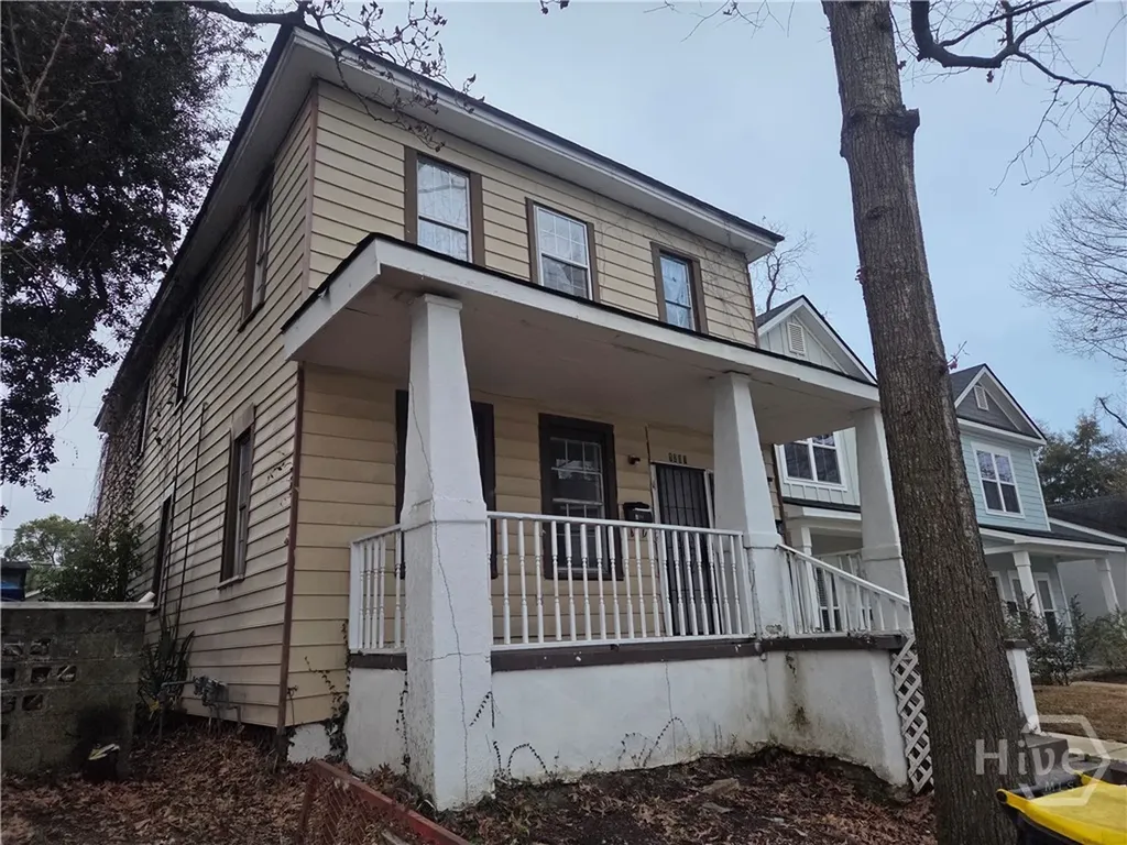 1207 E Bolton Street Savannah GA 31404
