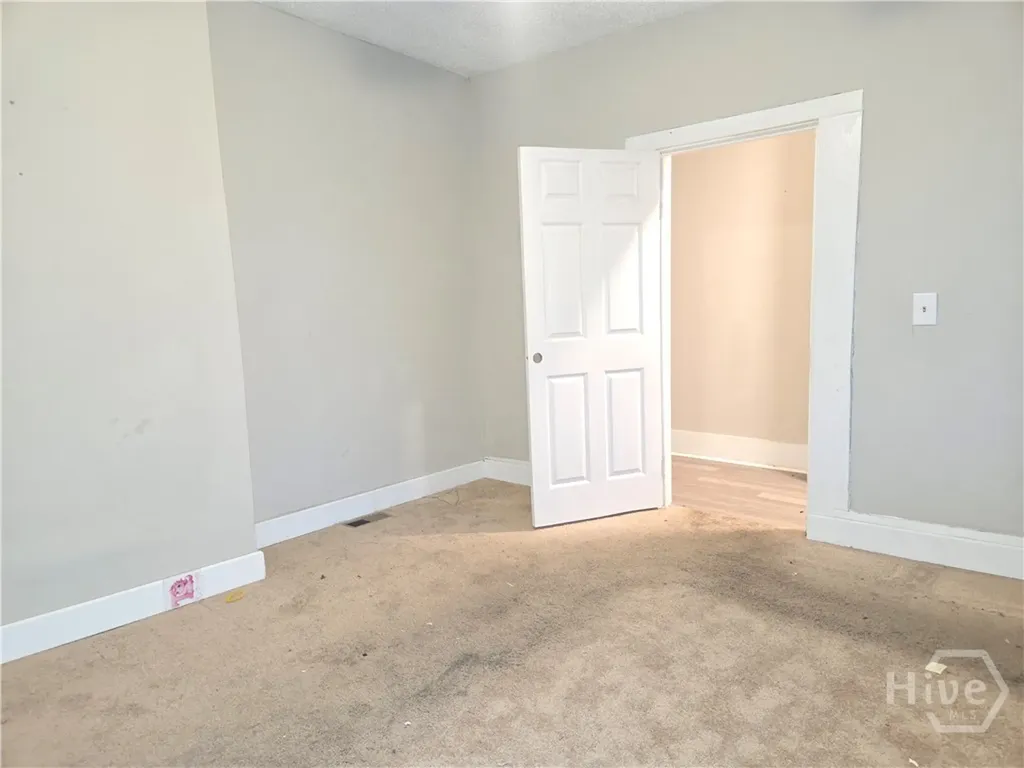 1207 E Bolton Street Savannah GA 31404
