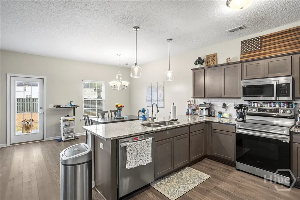 199 Brightleaf Circle Hinesville GA 31313