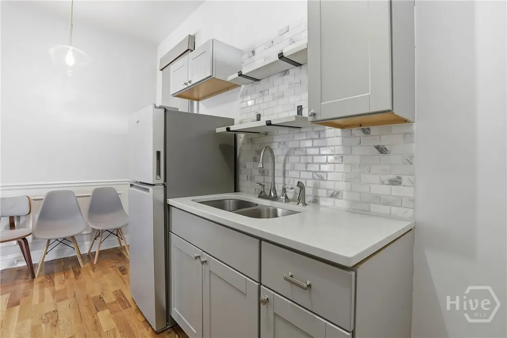 521 W 37th Street Savannah GA 31415