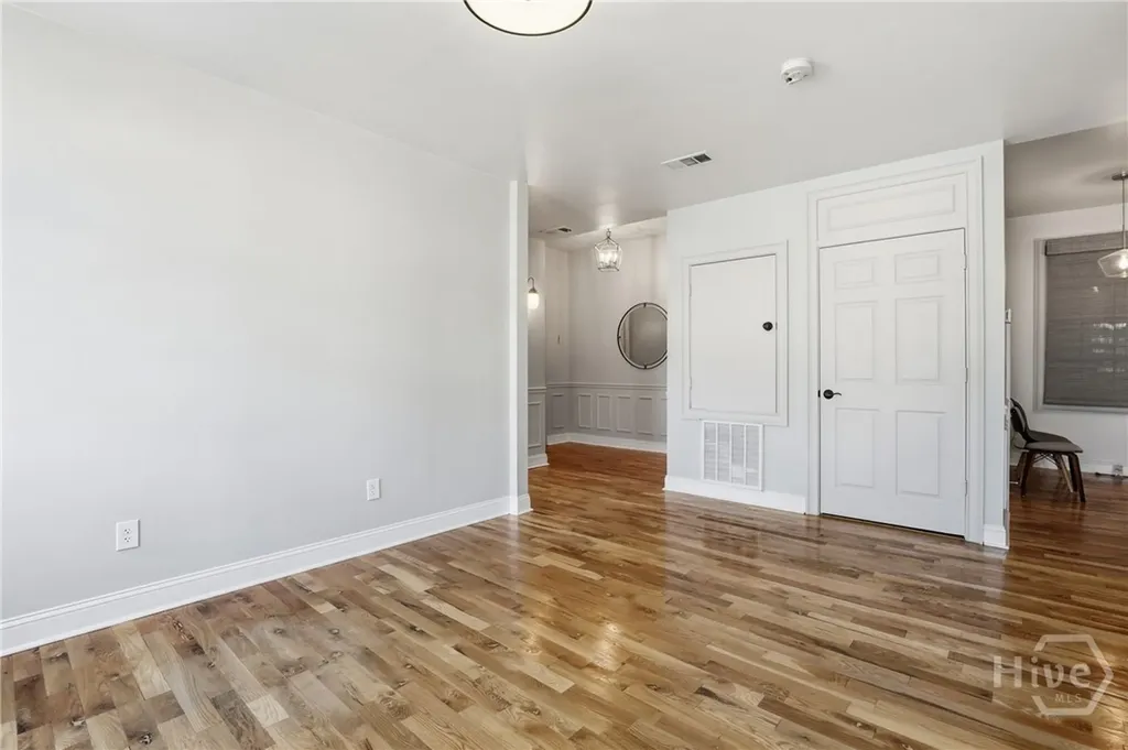 521 W 37th Street Savannah GA 31415