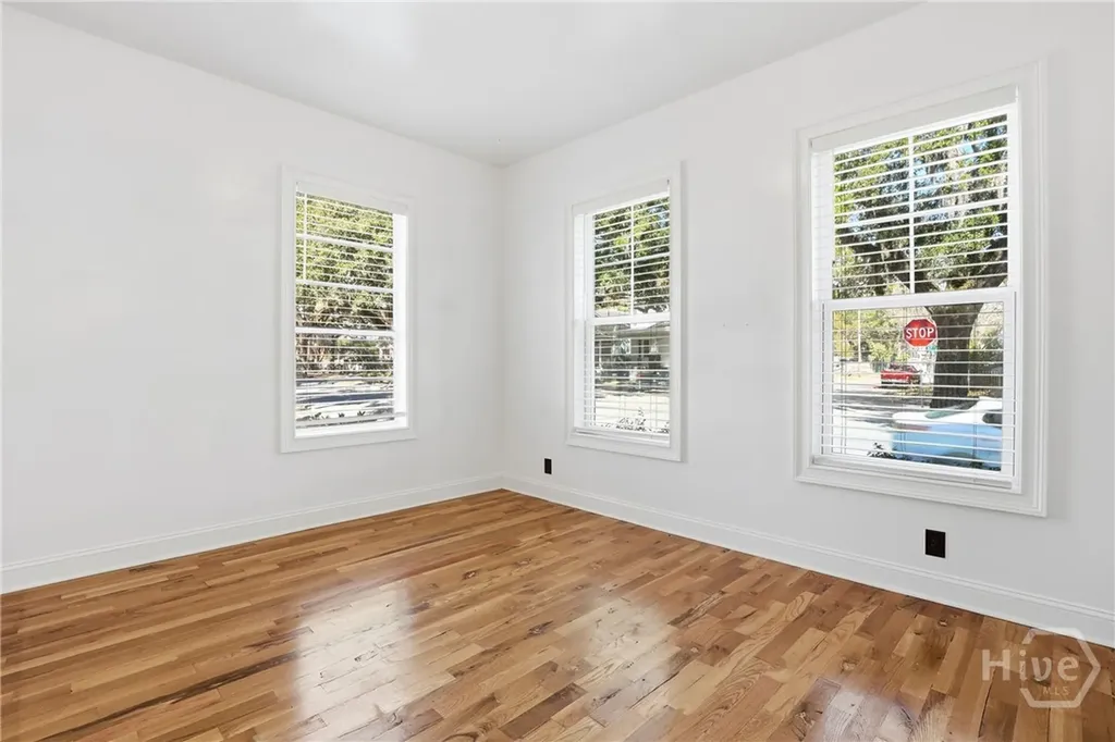 521 W 37th Street Savannah GA 31415