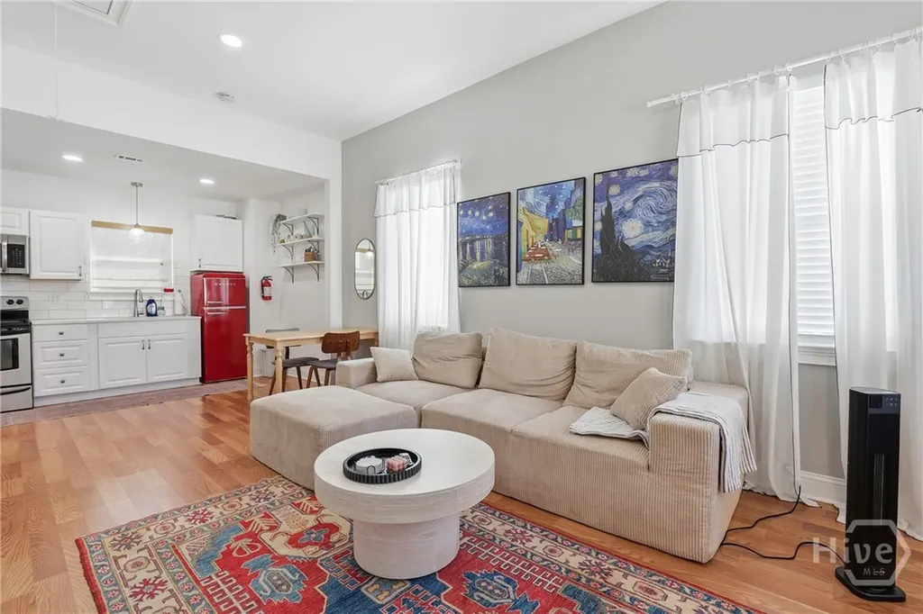 521 W 37th Street Savannah GA 31415
