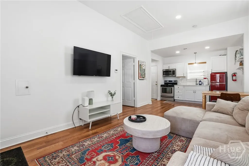521 W 37th Street Savannah GA 31415