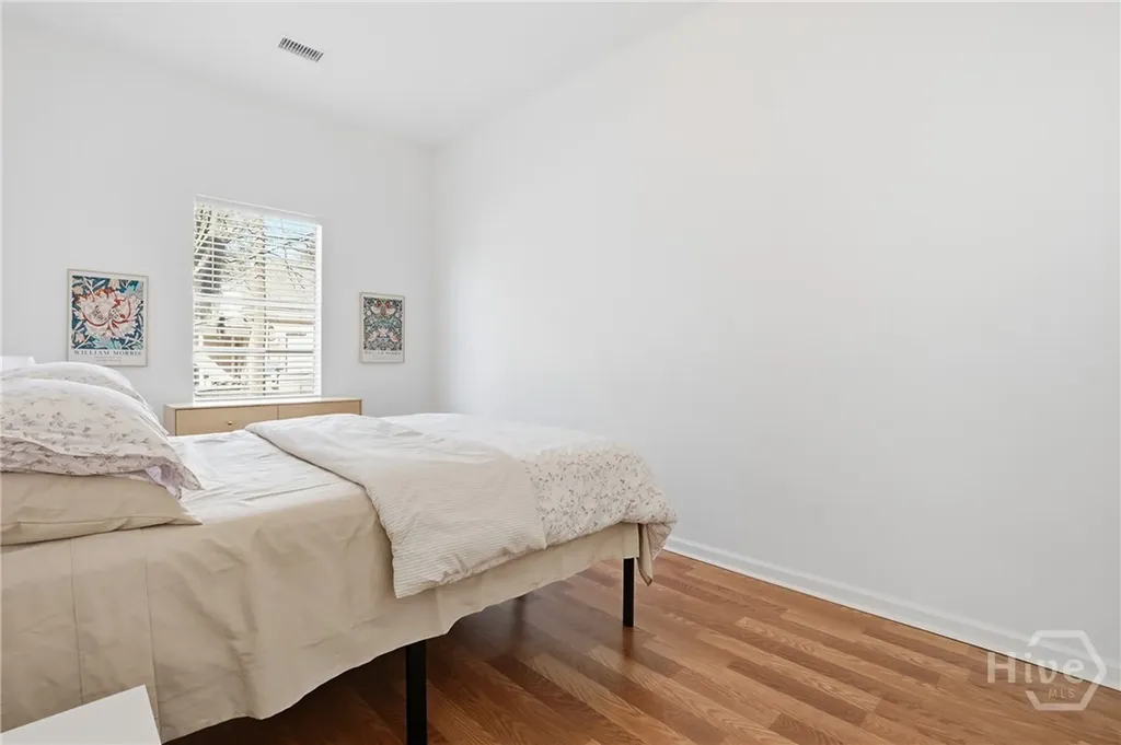 521 W 37th Street Savannah GA 31415