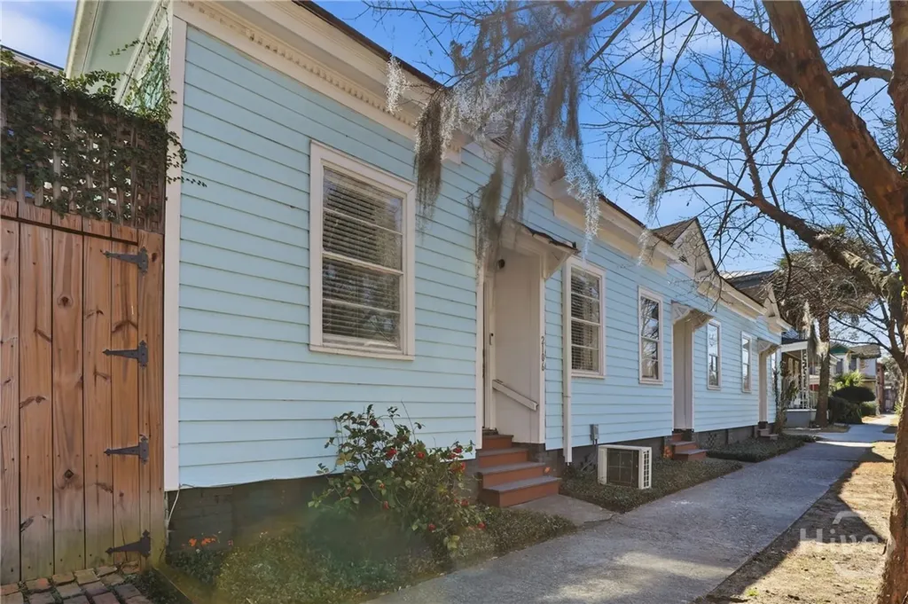 521 W 37th Street Savannah GA 31415