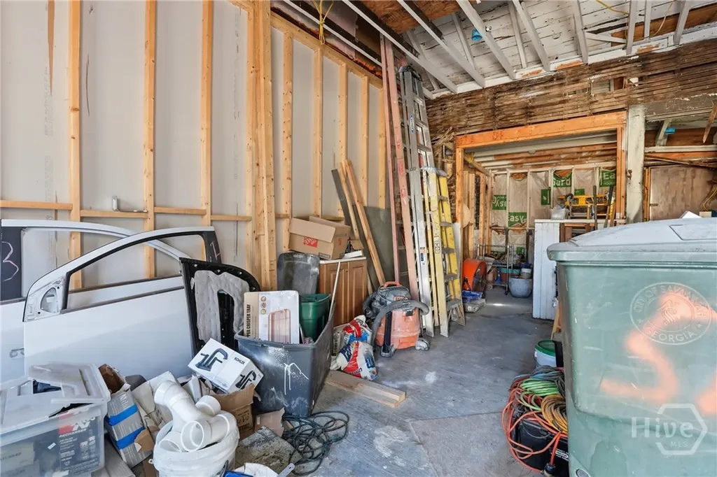 521 W 37th Street Savannah GA 31415