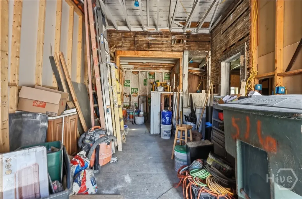 521 W 37th Street Savannah GA 31415