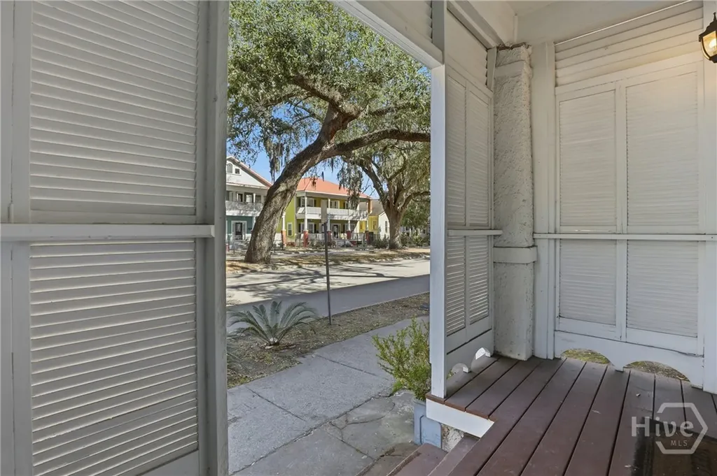 521 W 37th Street Savannah GA 31415