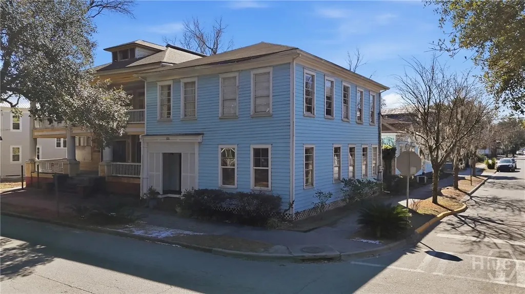 521 W 37th Street Savannah GA 31415