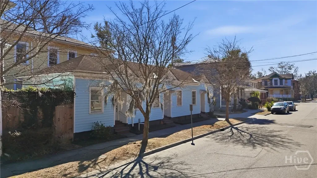 521 W 37th Street Savannah GA 31415