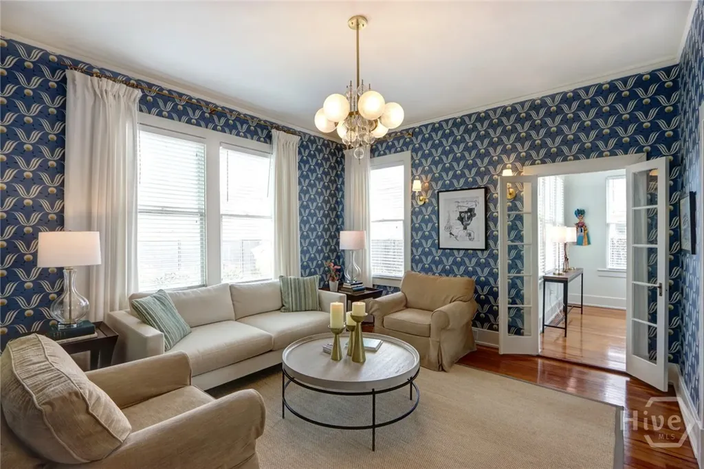 132 E 45th Street Savannah GA 31405