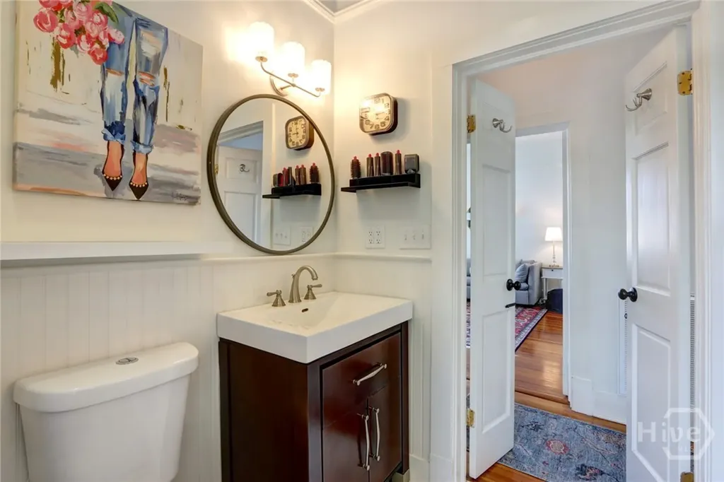 132 E 45th Street Savannah GA 31405