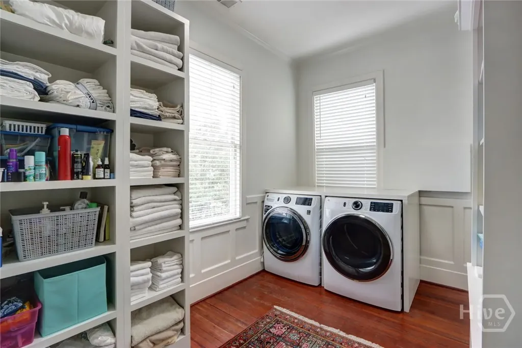 132 E 45th Street Savannah GA 31405