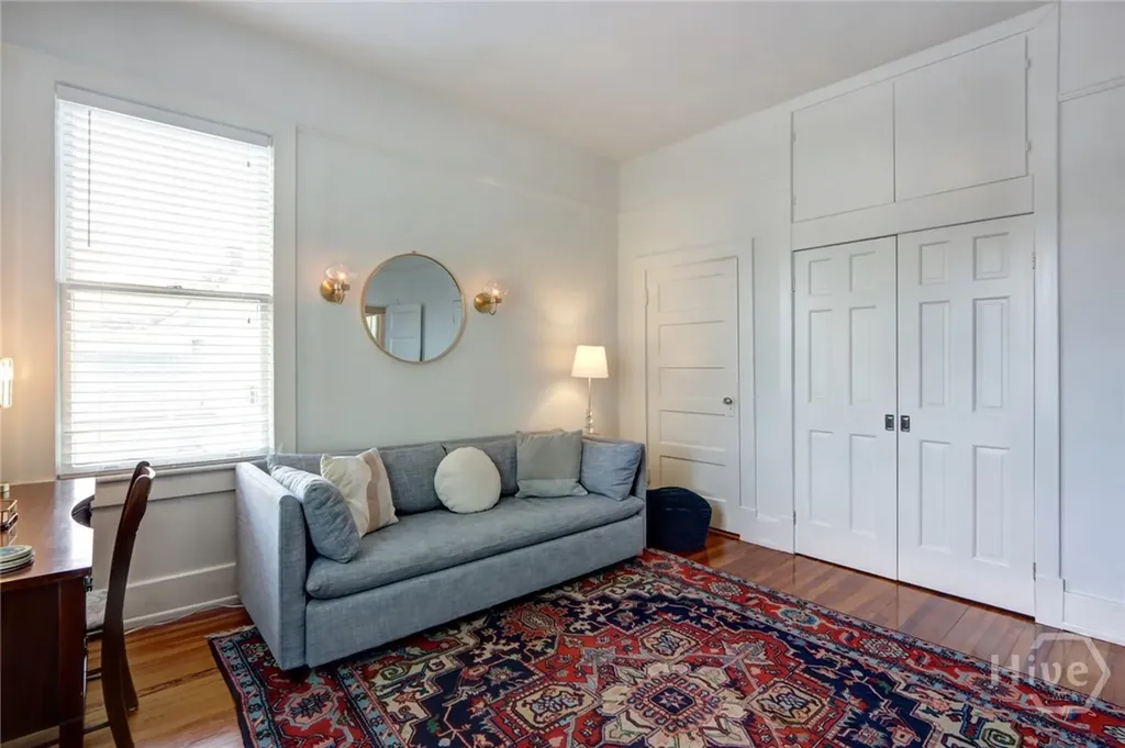 132 E 45th Street Savannah GA 31405