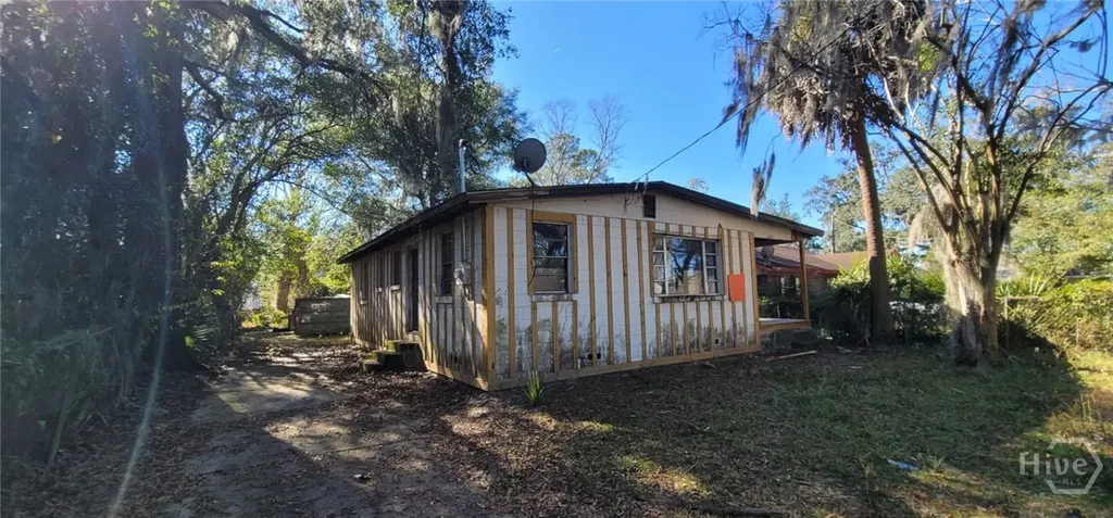 2109 Hanson Street Savannah GA 31404