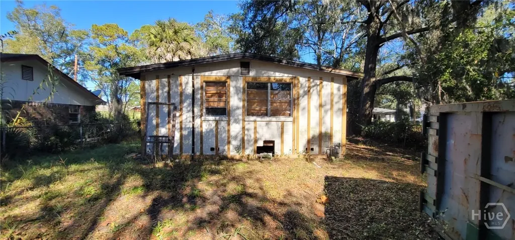 2109 Hanson Street Savannah GA 31404